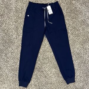 FIGS lesage jogger scrub pant. XS. New with tags